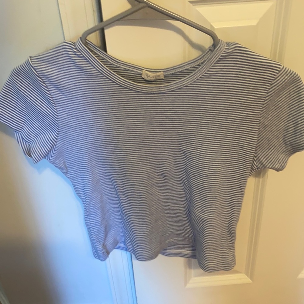 Crop top tee